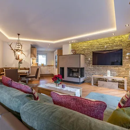 Perauer Apartment *
